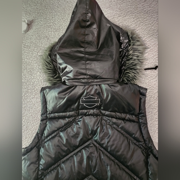 Harley Davidson , Faux Fur , Down Filled Hooded Vest Jacket - Picture 4 of 16